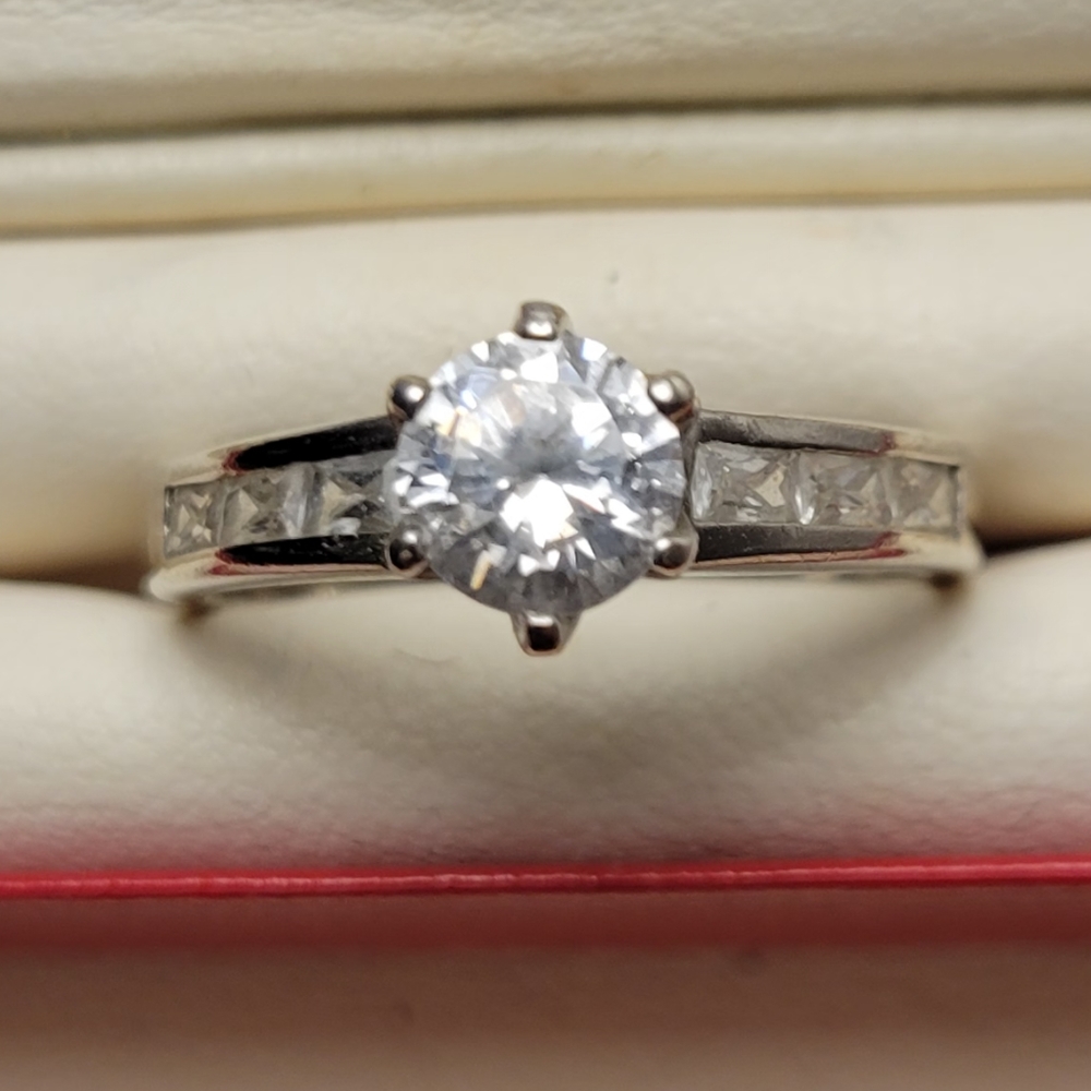 Vintage Silver Engagement Ring Sz 8